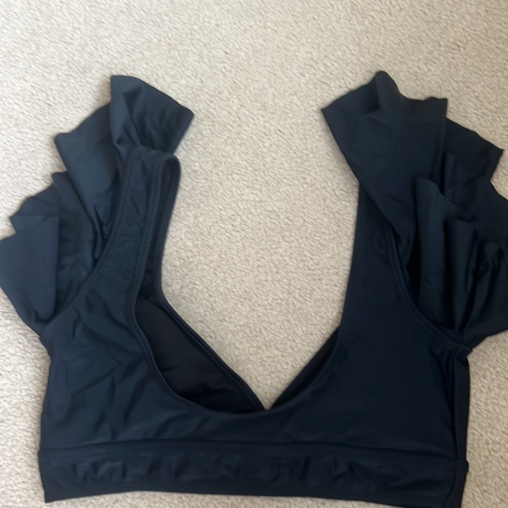 Flutter Sleeve bikini top black size Large - Picture 5 of 5